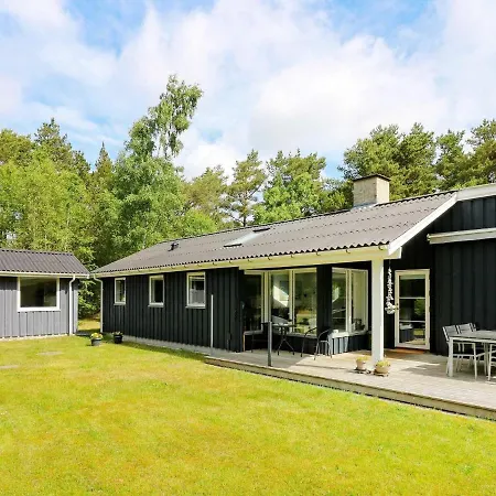 Jaegerparken 度假居 Odde